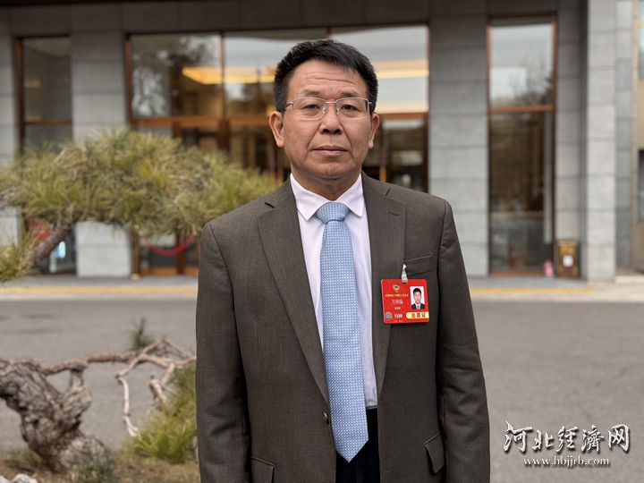 全国政协委员、河北大学生命科学学院教授万师强。长城网·冀云客户端记者 张谢雅 摄