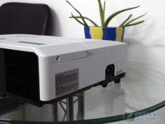赠150吋幕 日立4020X教育机售15500元 