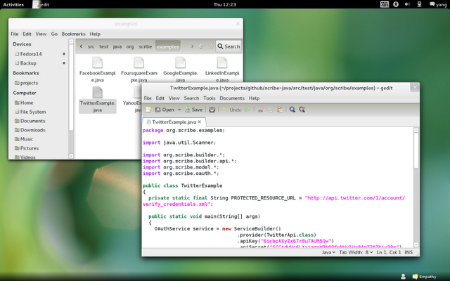 Gnome3 的窗口外观，所有窗口都只剩下一个大大的关闭按钮，没有了最小化和最大化按钮