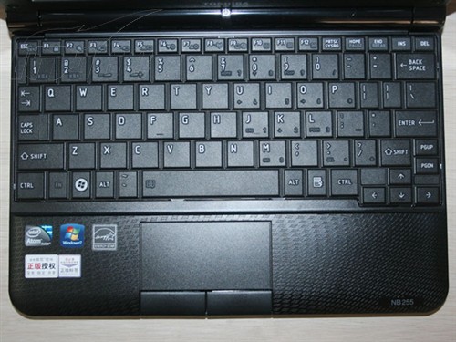 东芝 东芝 NB255-01B(摩登黑) 图片