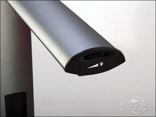 光源亮度调节器
