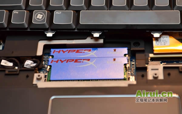 DELL-M17X-R3-9.jpg