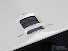 3000流明便携机 索尼DX11报价14300元 