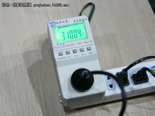 明基W1100能耗散热表现有待提高