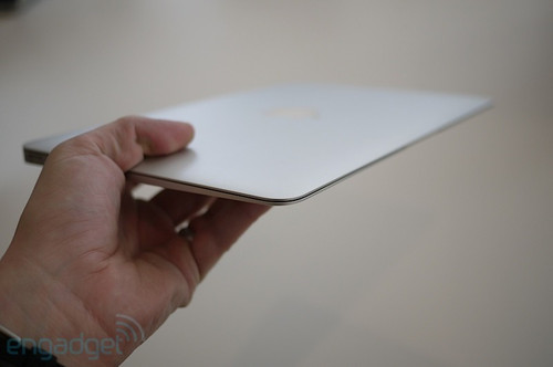 苹果新款11寸MacBook Air实机试用图赏 
