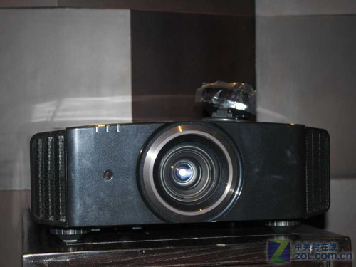 JVC 3D 1080p投射效果独家曝光 