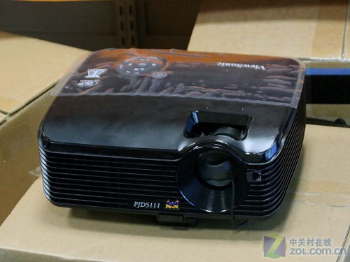 双3D功能 优派PJD5211投影机低价开售 