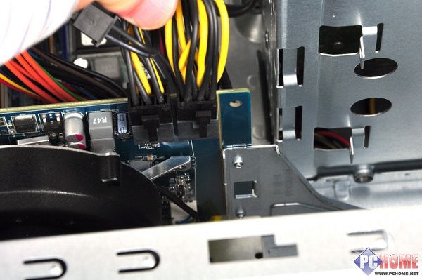 ***奢华跑车范 Gateway FX6840评测