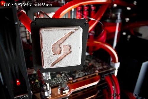 外星人靠边站 超强性能液冷游戏PC面市
