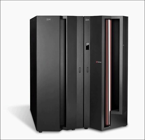 独家揭秘  多图再现IBM百年经典服务器 