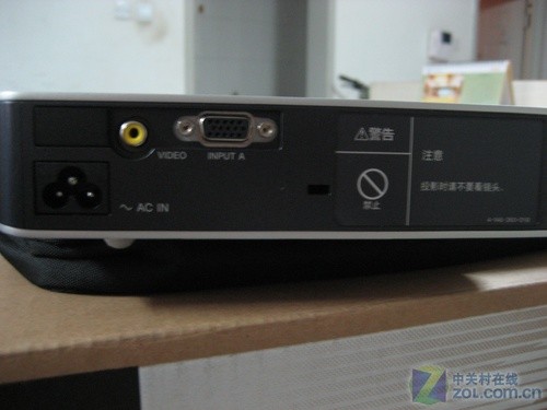自动聚焦 索尼MX20便携投影机送百吋幕 