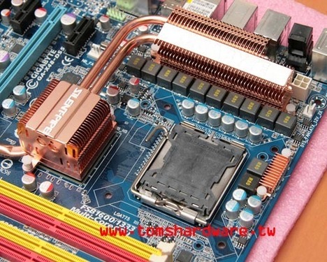 技嘉工作站主板X48-DS5曝光 支持DDR2 