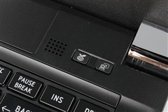 东芝(Toshiba)
Satellite R800笔记本 