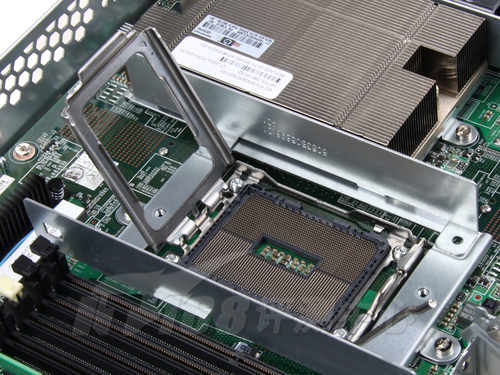 ProLiant DL585 G7拆解