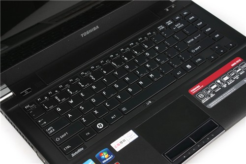 东芝(Toshiba)
Satellite R800笔记本 