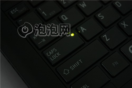 东芝
(Toshiba)Satellite R800笔记本 