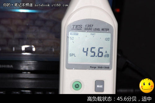 镜面炫彩闪耀机身 蓝色版东芝M805评测