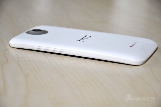 四核大光圈高速连拍 HTC One X行货评测