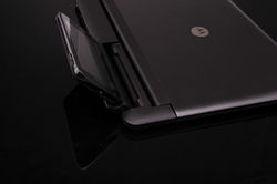 手机笔记本合体 MOTO Webtop笔记本底座实测