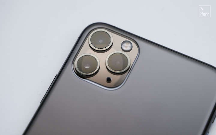 iPhone 11是一次「下沉」还是「归位」？