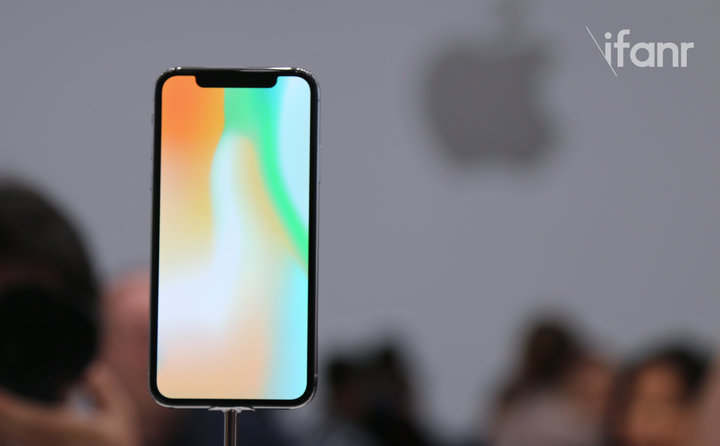 iPhone 11是一次「下沉」还是「归位」？