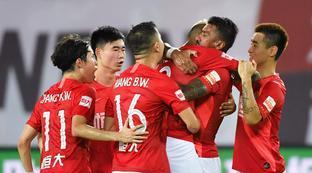 广州恒大和国家队哪个厉害