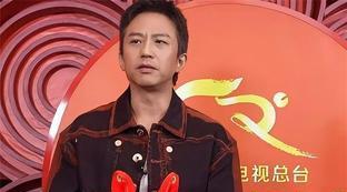 梅西领奖时播放的歌曲