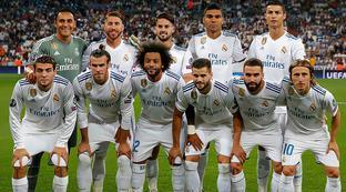 足球总共多少个人踢