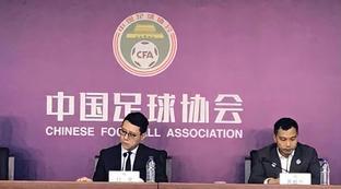 足球比赛看哪个