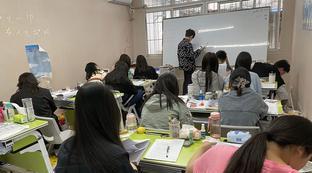 梅西作文素材英语