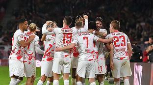 德甲和世界杯哪个厉害