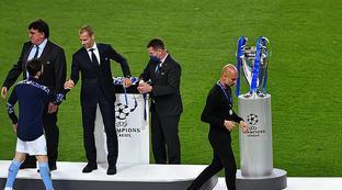 瓜迪奥拉执教曼城第一个冠军