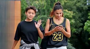 女性可以参加男足世界杯吗