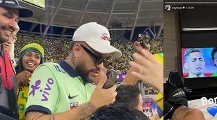 内马尔和明星的照片