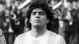 马拉多纳是不是队长