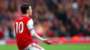 阿森纳怎么处理厄齐尔