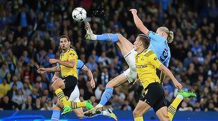 莫德里奇的外脚背