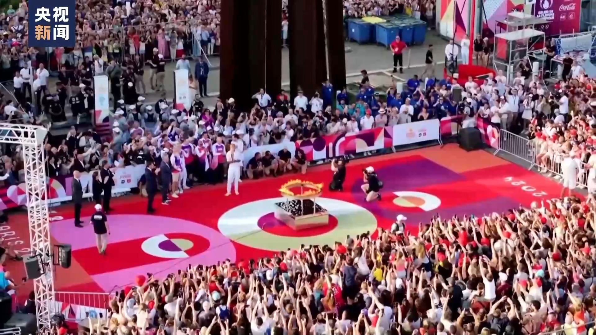 巴黎奥运会火炬传递重回法国本土 巴黎奥运会火炬传递重回法国本土