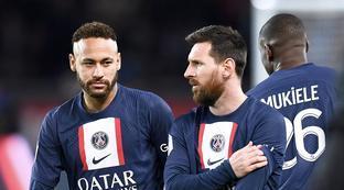 梅西续约巴塞罗那