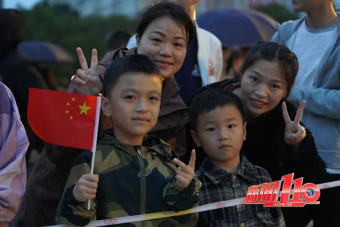 超燃！凌晨5点，福州这里挤满了人！