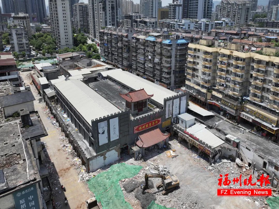 开拆!就在市中心!已陪伴福州人30多年 开拆!就在市中心!已陪伴福州人30多年
