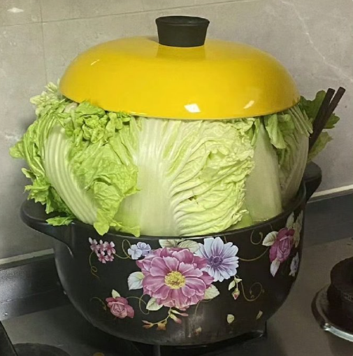 山东一道名菜被全网盯上了！这里装的都是啥？
