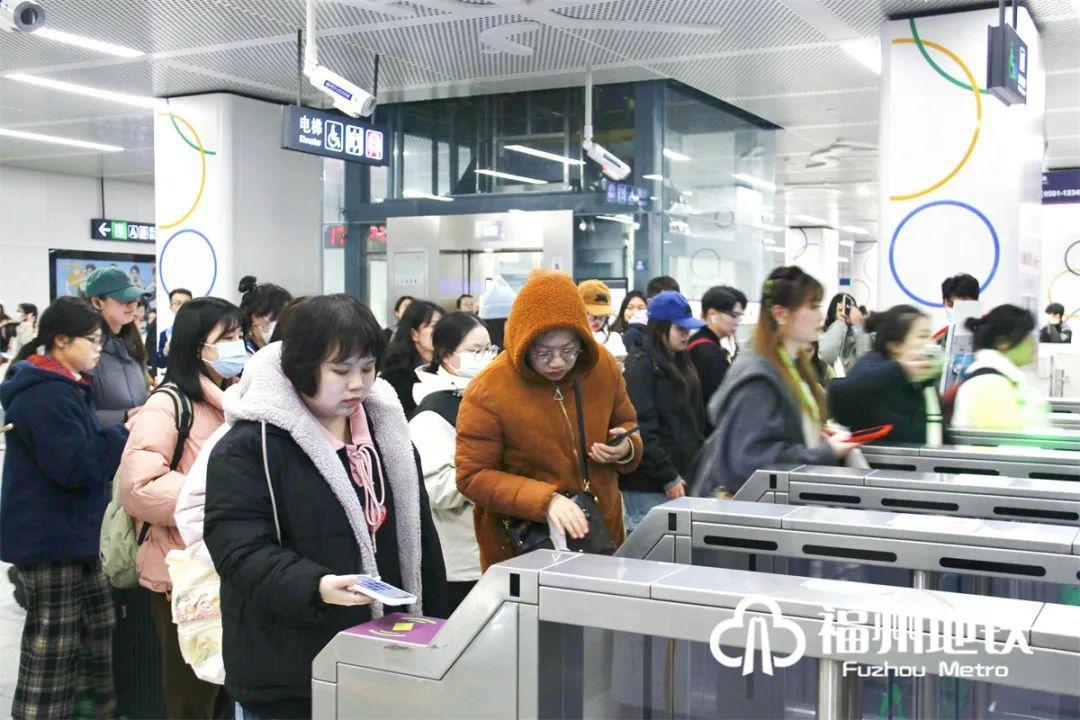 一人刷码，多人过闸！福州地铁推出“同行票”！