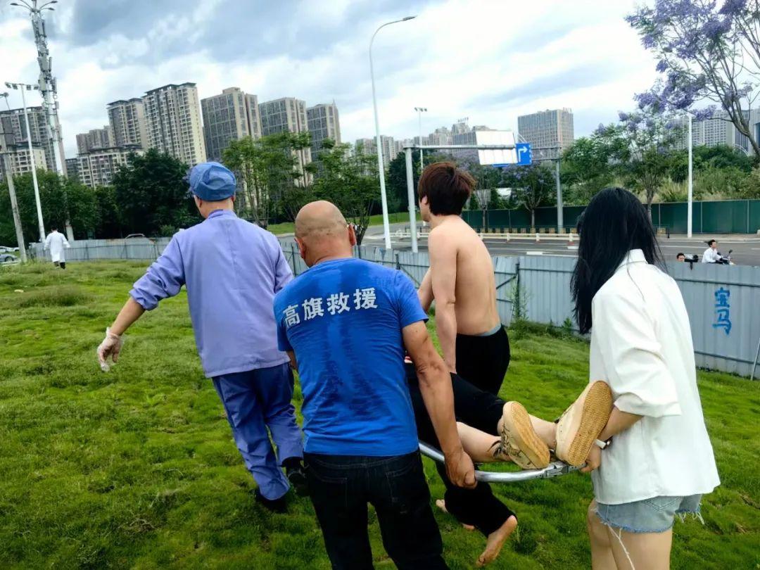 突发！今早福州一女子落水！危急时刻他们出手了！