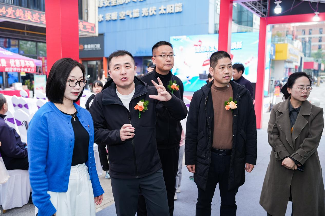 标准引领绿色消费新风尚焕新中国行 智享新生活 | 海尔换新万里行漳州启幕，三好标准引领绿色消费新风尚