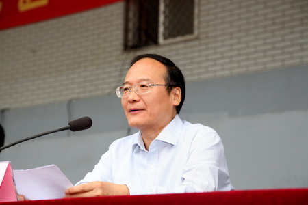 河北医科大学举行最新或2023（历届）级新生军训结业式