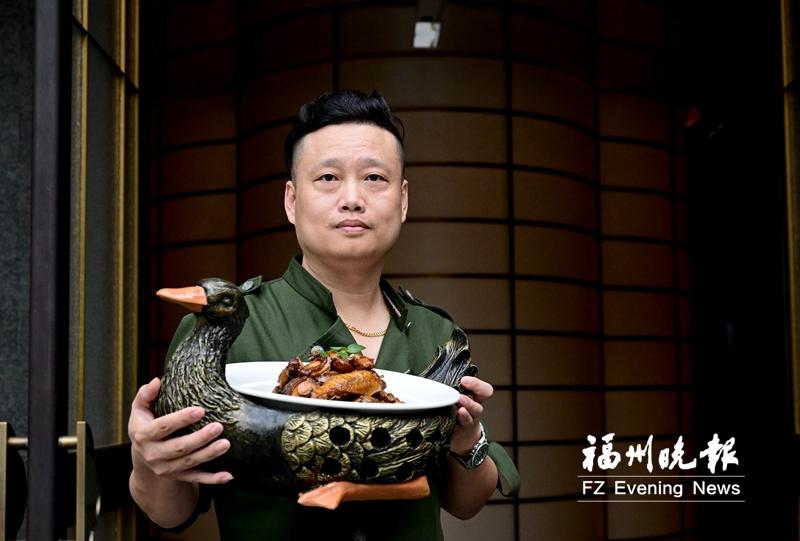 卓正东：让茶油焖鸭香飘四方