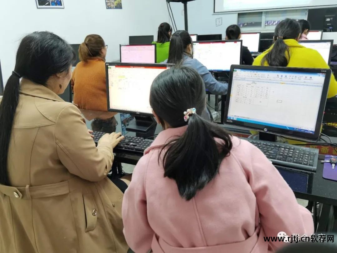 文员办公软件教程_办公教程文员软件是什么_办公文员常用办公软件教程视频