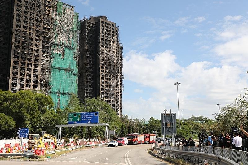 香港大埔火灾已致146人遇难 仍有100人失联