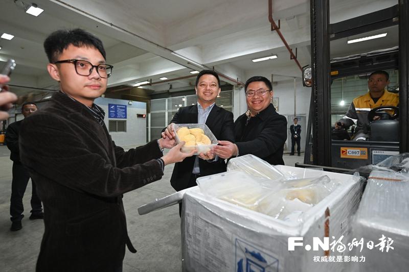 全国首票印尼冷冻榴莲抵榕